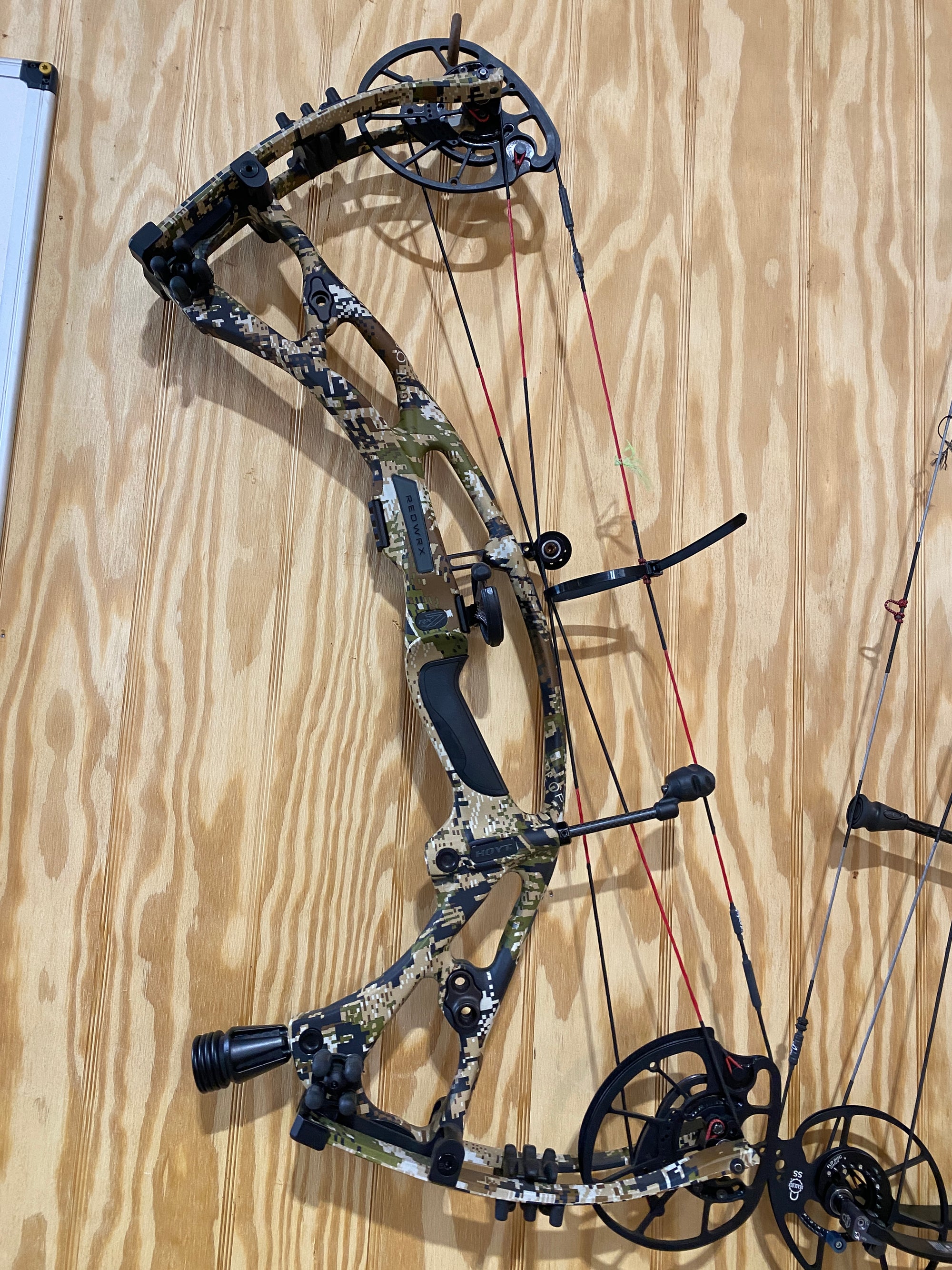 Hoyt® Carbon RX-7 Compound Bow