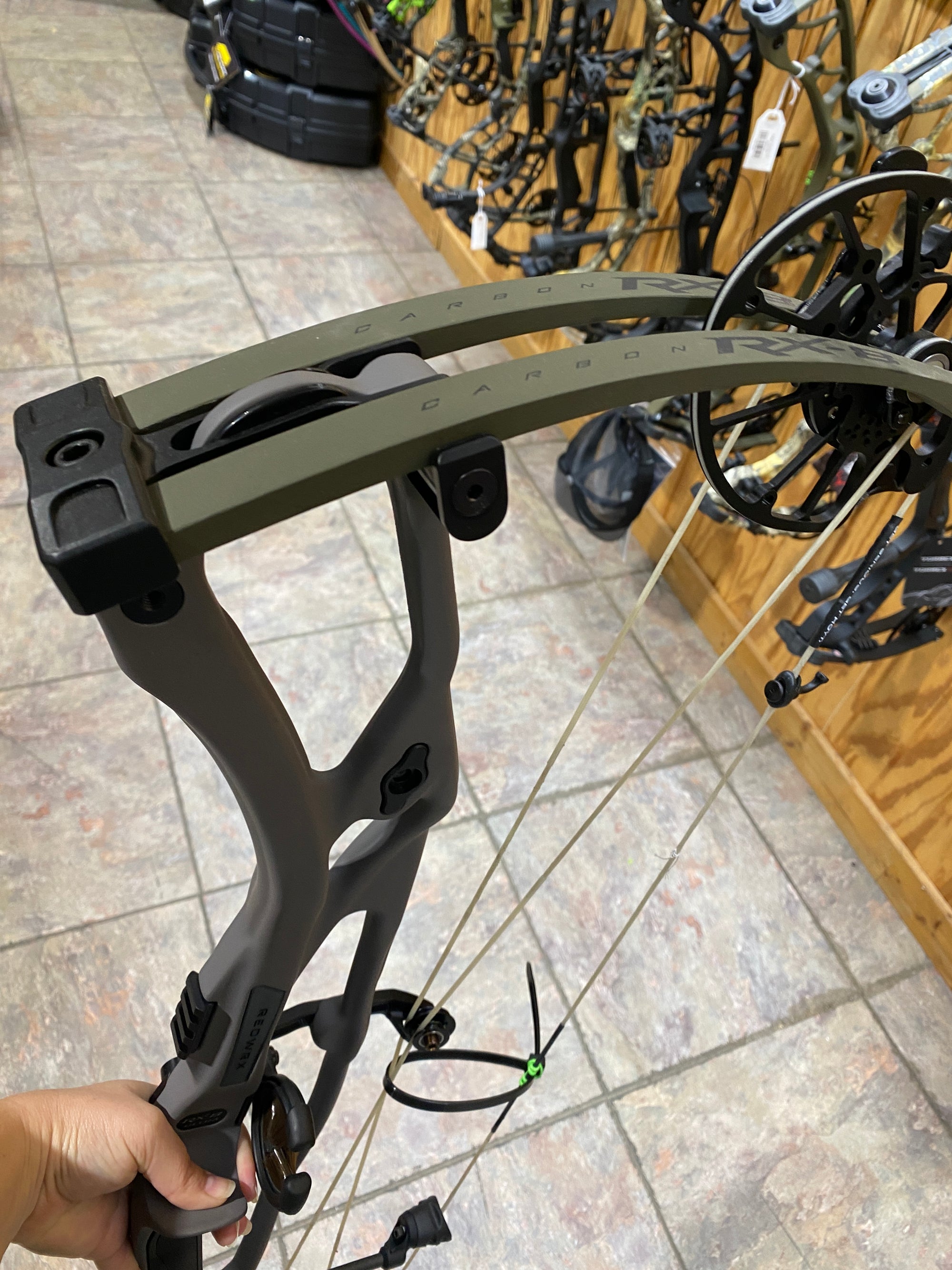 Hoyt Carbon RX-8 Ultra