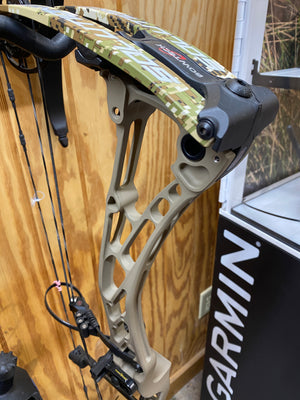Bowtech Solution SD Compound Bow | PERFORMANCE WITHOUT COMPROMISE
