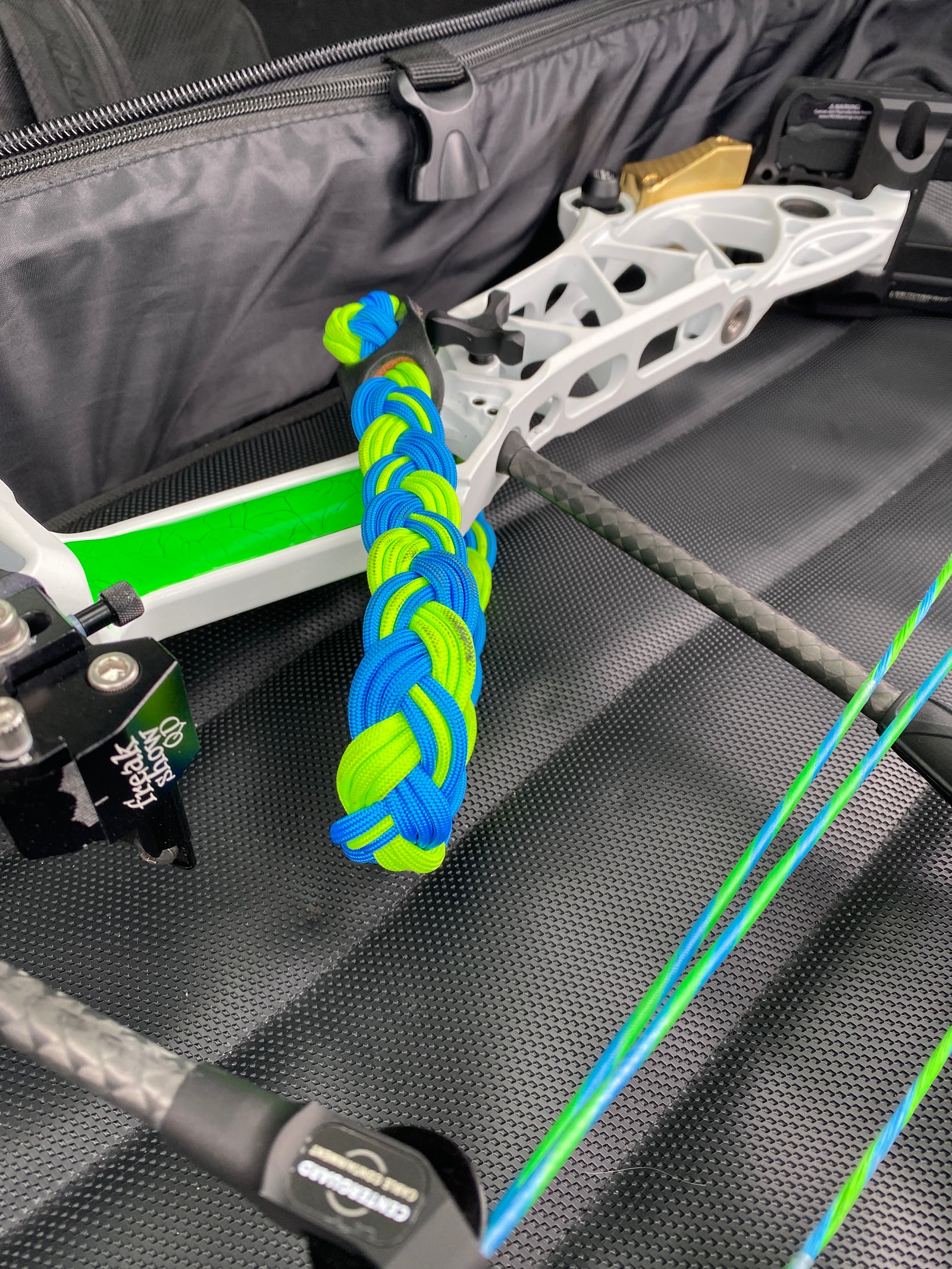 Bowtreader Handmade Custom Wrist Sling