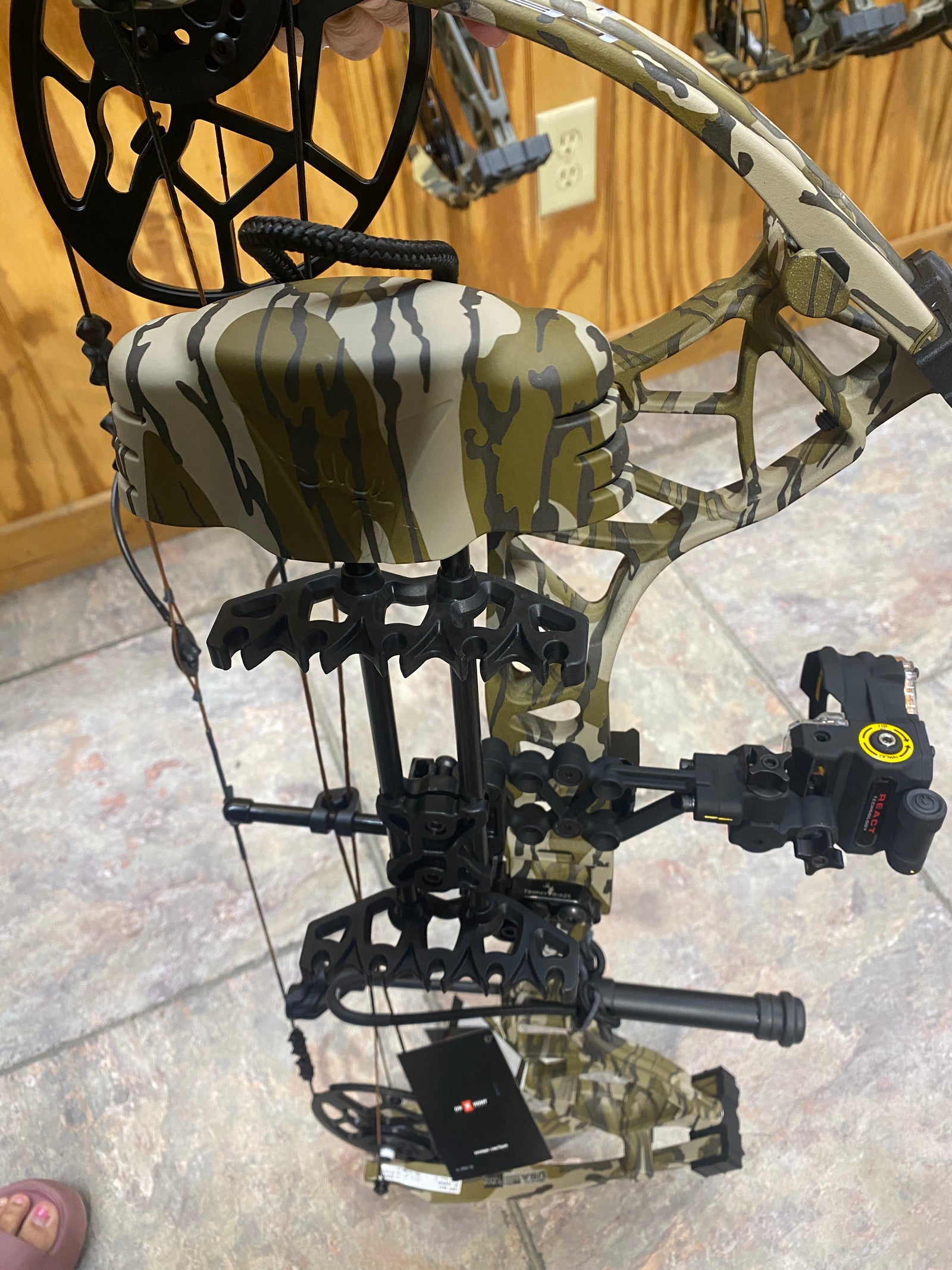 Bear Legit Maxx PLUS React H4 (Dealer Exclusive)