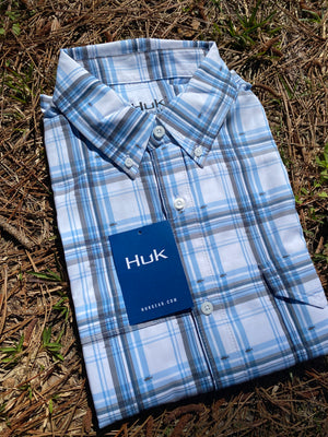 Huk Men’s Performance Lightweight Button-down Shirt